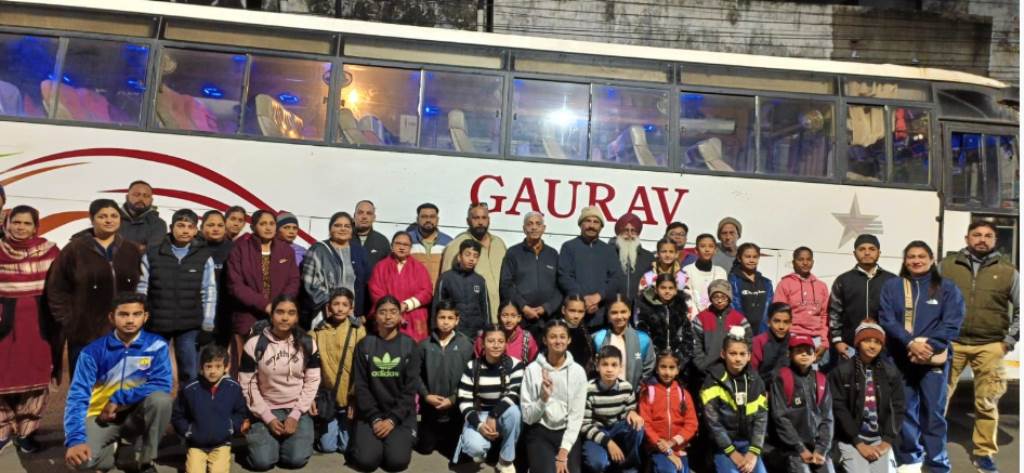 Hoshiarpur team sent off for yoga competitions by Teekshan Sood